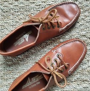 Brown leather Sperrys